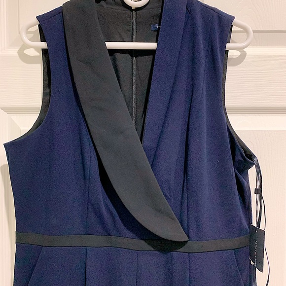 COPY - Tommy Hilfiger Jumpsuit. - Picture 1 of 8